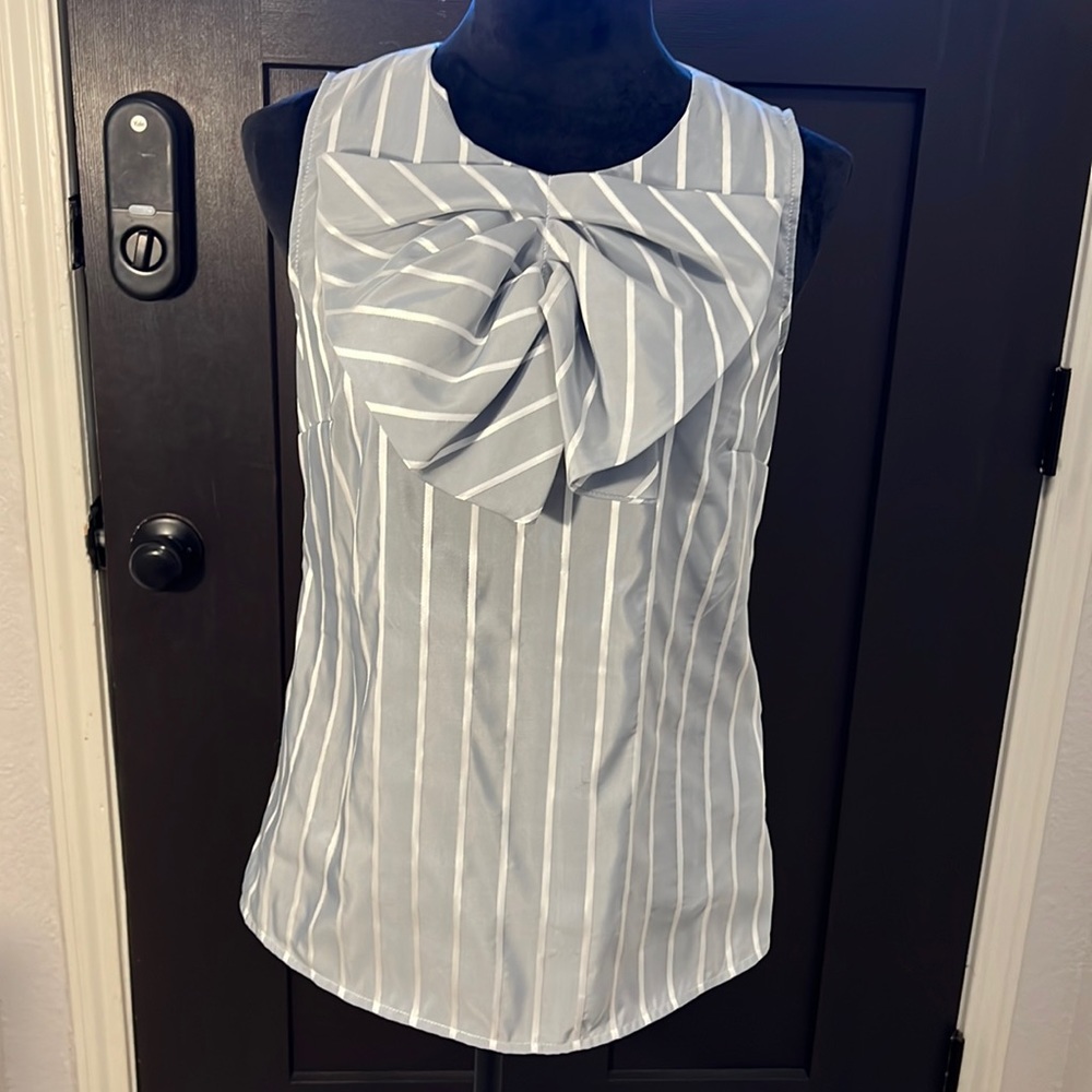 Bow front top